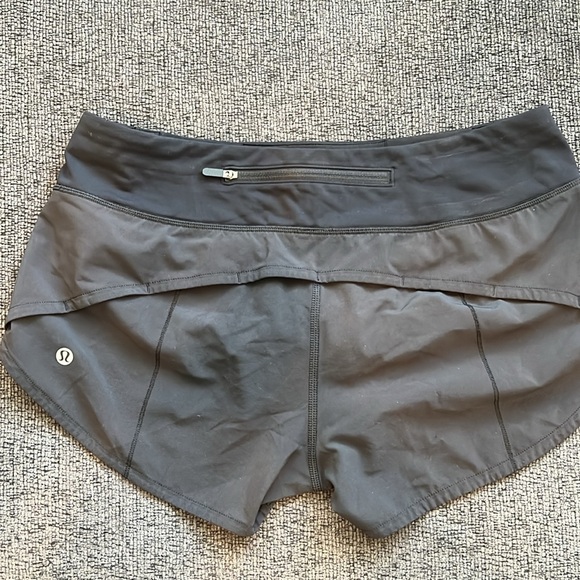 Women's Speed Up Shorts - Picture 3 of 3